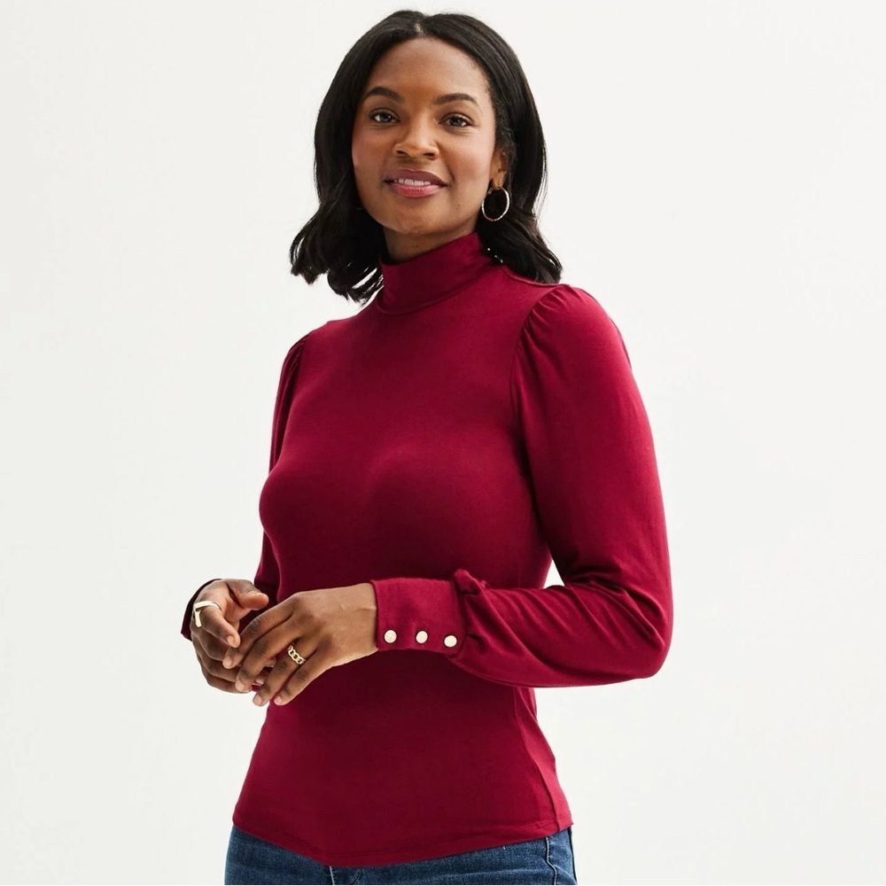 Draper James Puffed Sleeve Tee in burgundy